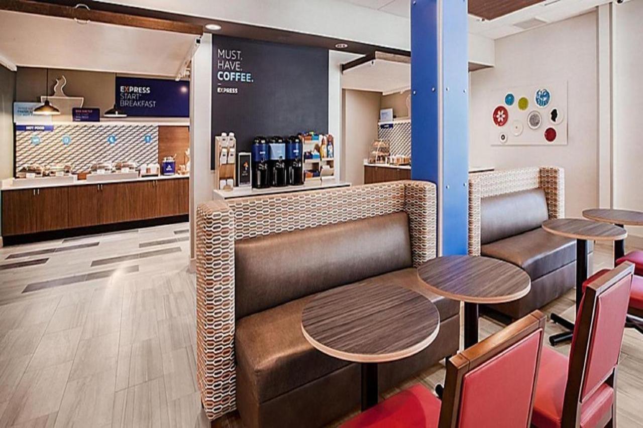 Hotel Express & - By Ihg 3*